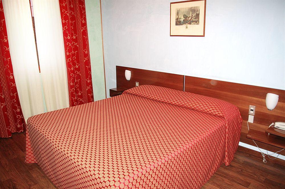 Hotel Salieri Legnago Exterior foto