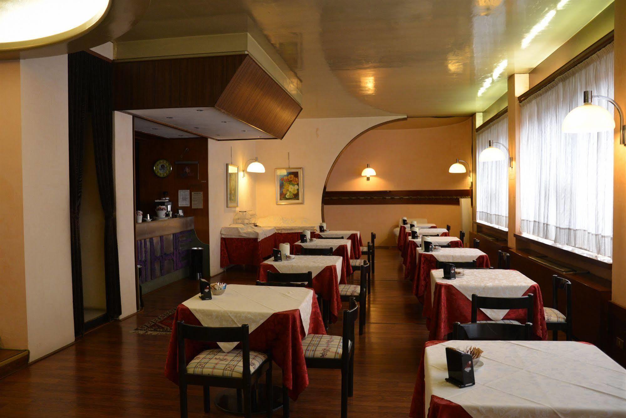 Hotel Salieri Legnago Exterior foto